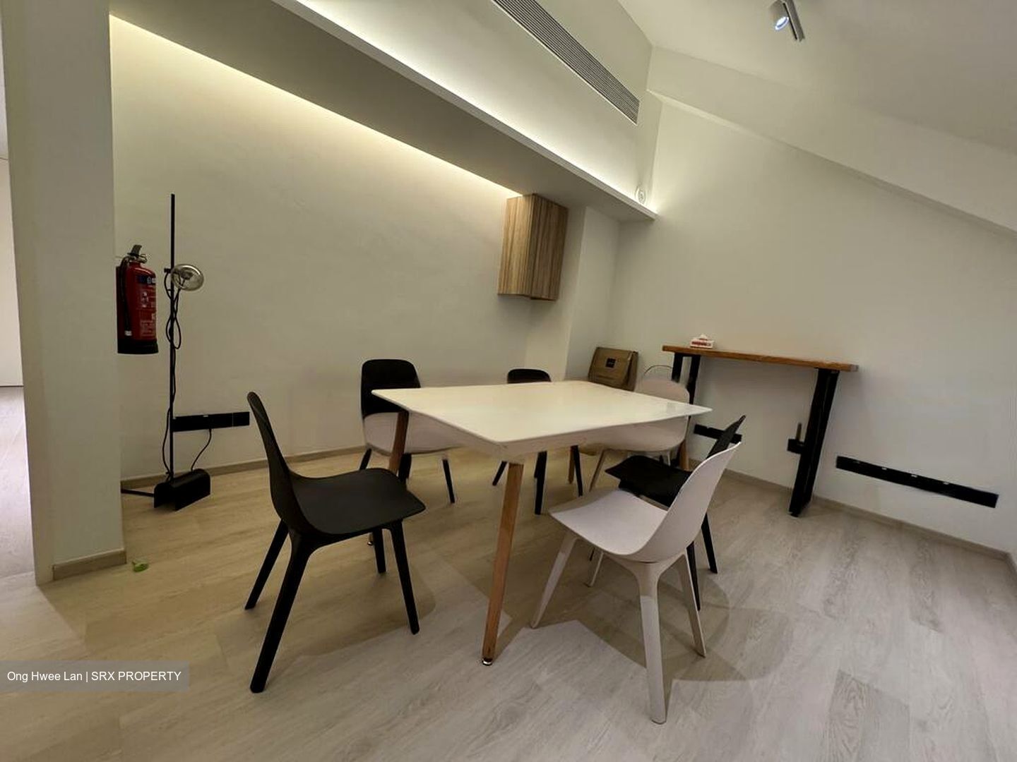 Teo Hong Road (D2), Shop House #466014771